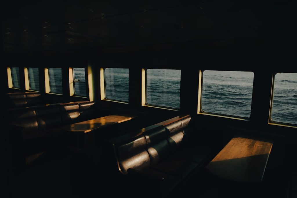 découvrez les croisières de luxe ponant, alliant élégance française et destinations d'exception pour une expérience inoubliable en mer.