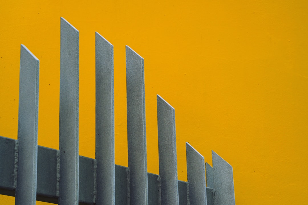 découvrez nos taille-bordures à batterie puissants et légers, parfaits pour entretenir votre jardin avec précision et sans fil.