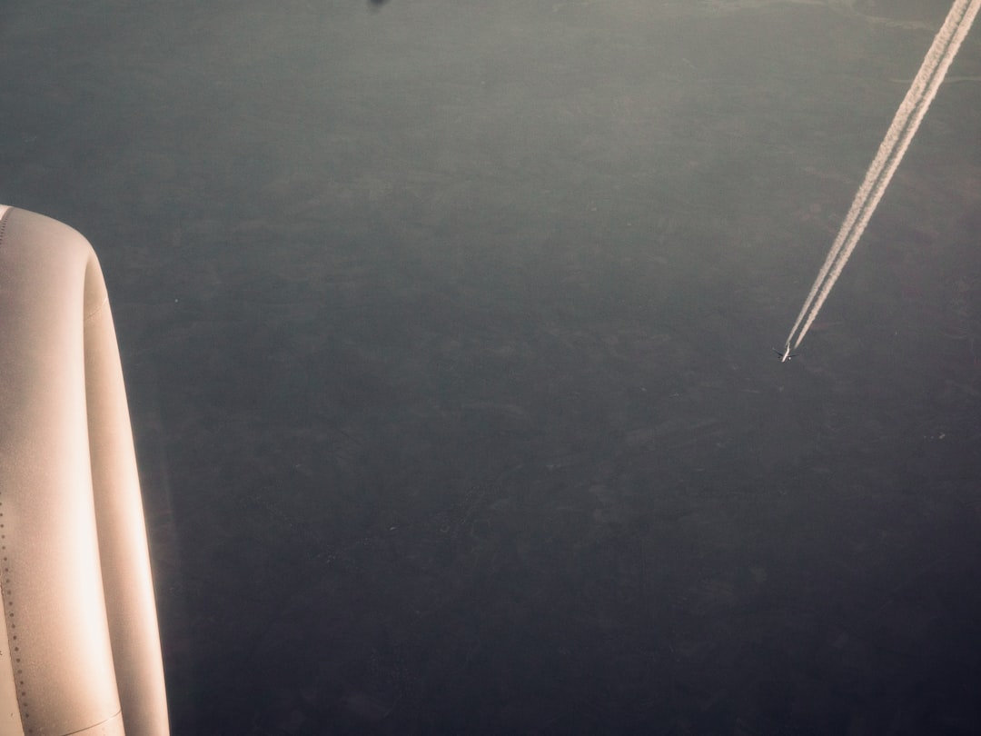 découvrez nos coupe-bordures sans fil à batterie, alliant puissance et mobilité pour un entretien de jardin facile et efficace.